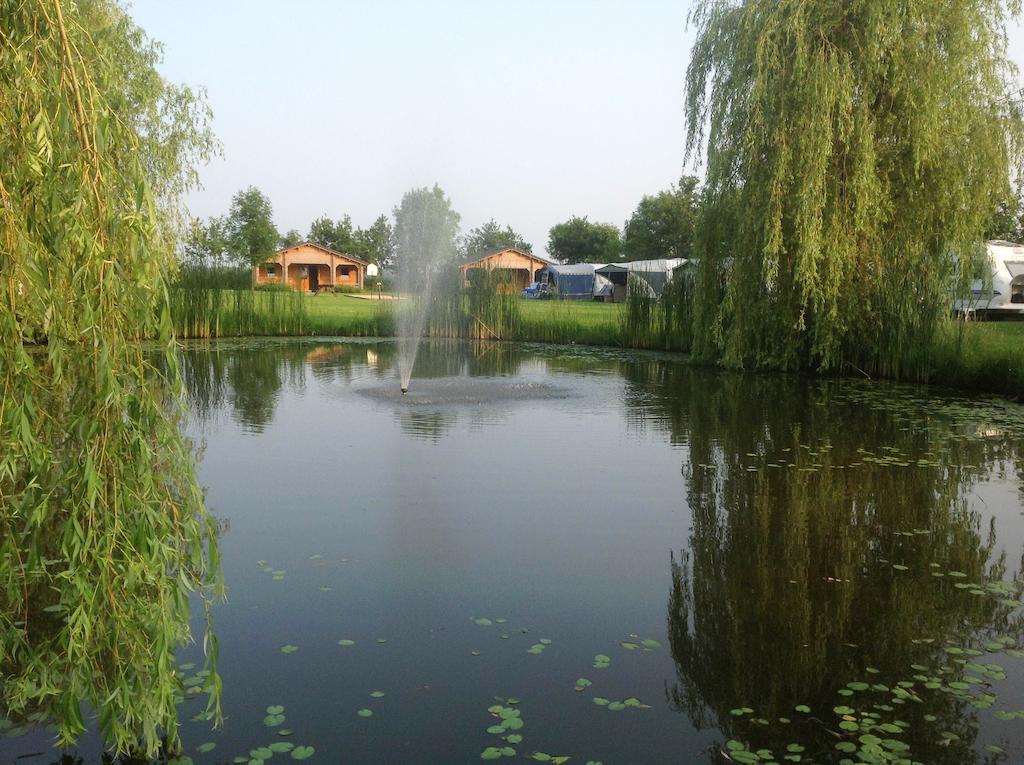 Vakantie-Oord "De Hulsdonken" Bergeijk Habitación foto